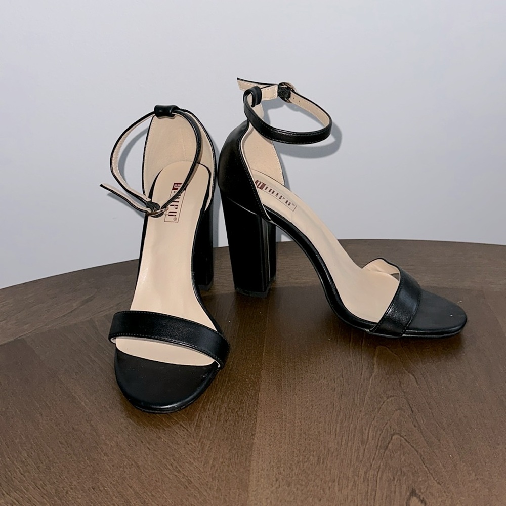 Black iDifu platform sandals